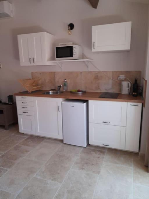 Nouveaute Studio Sur Les Hauteurs. Robion en Luberon ภายนอก รูปภาพ
